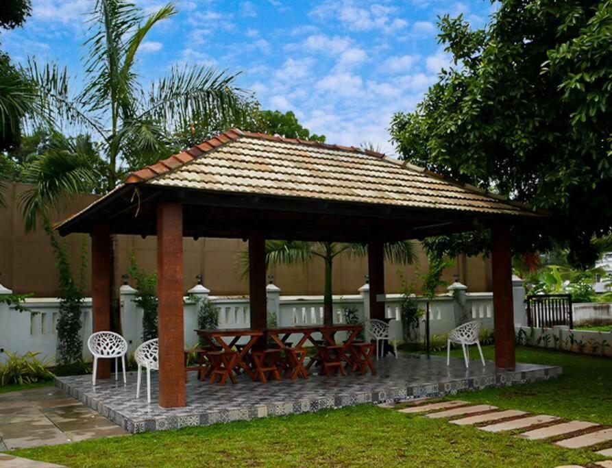 Tamarind Heritage Holiday Home Angamaly Extérieur photo